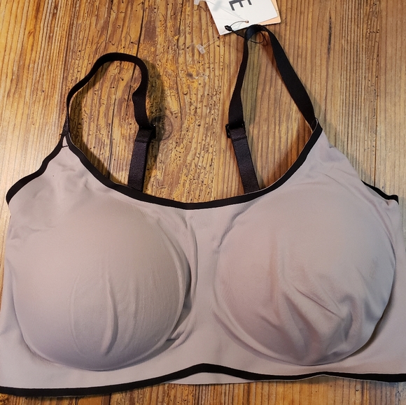 TRUE Bra M Greige Scoop Wireless Soft Comfy. - Picture 1 of 6